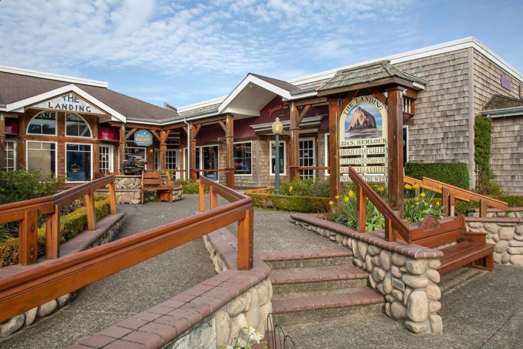 Cannon Beach Vibes, Steps To The Beach,Wifi,3 Full Bedroom En Suites With 3 Fireplaces,Near Downtown Екстер'єр фото